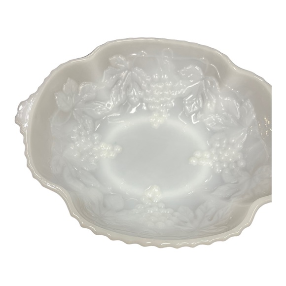 Milk Glass Bowl | Anchor Hocking Grape Leaves, Grapevine Glass Oval Serving Bowl - Picture 7 of 9